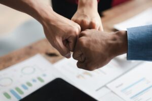 Coordination of the startup management team, businessmen joint venture start up companies, they are